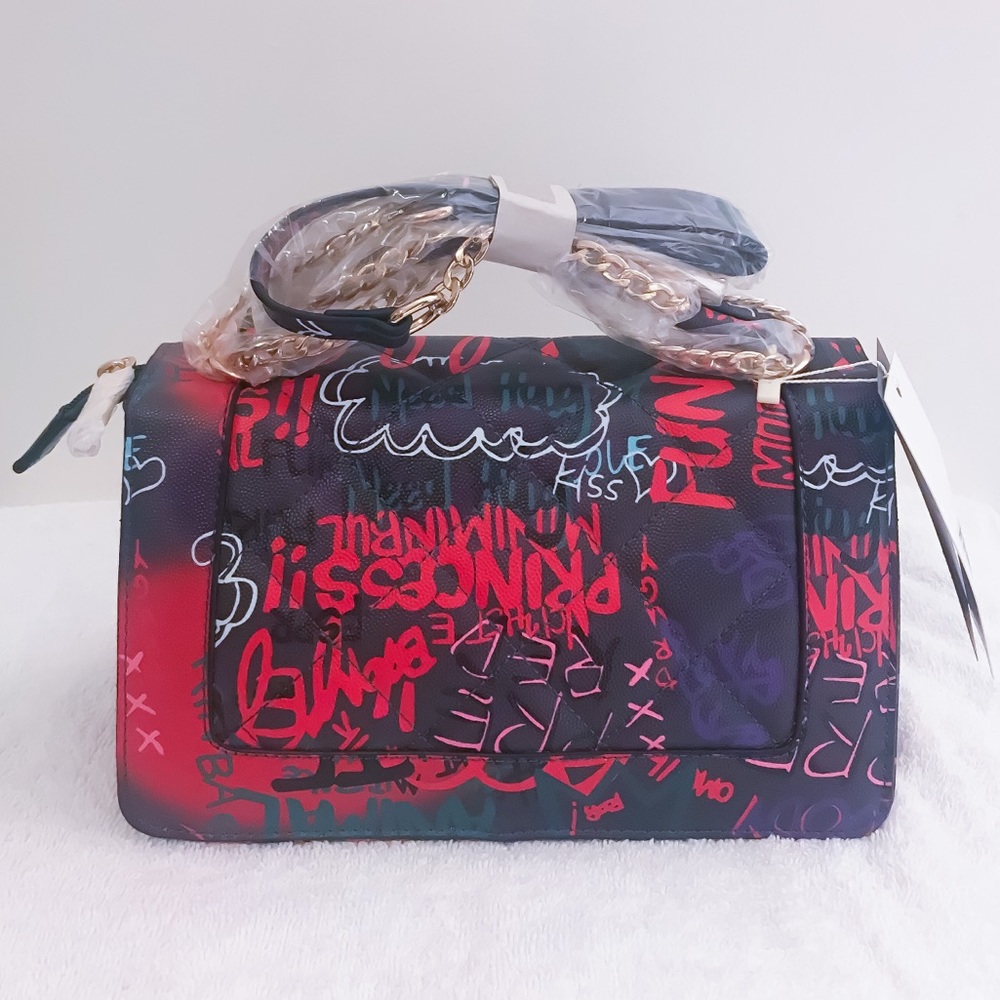 SOLD OUT🔥🆕BLACK GRAFFITI QUILTED CROSSBODY BAG - Picture 7 of 8
